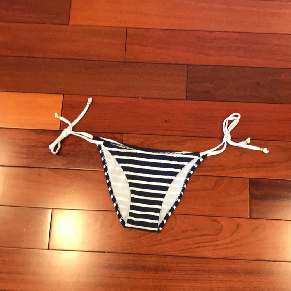 Bikini bottom